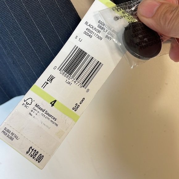 NWT. KASPER 4 Simply Chic Black Pinstripe One Button Peplum Blazer. - Picture 2 of 11